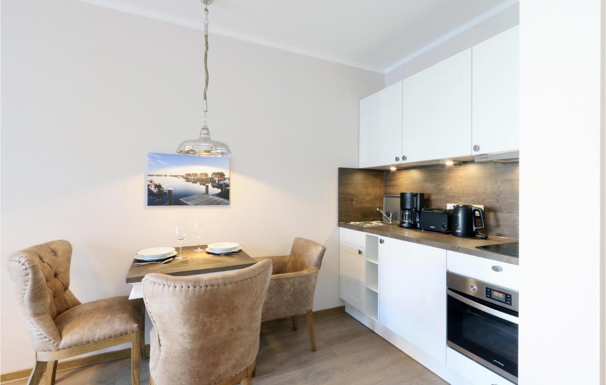 Awesome apartment in Ostseebad Boltenhagen with 1 Bedrooms, Sauna&WiFi Buitenkant foto